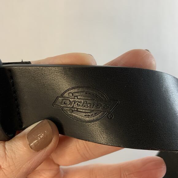 Dickies Mens Genuine Leather Belt Sz 42 Black Workwear‎ Streetwear Utility - Picture 3 of 9